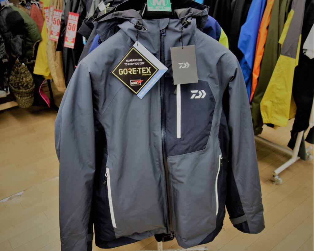 Daiwa GORE-TEX ウィンタースーツ Ｌsize-