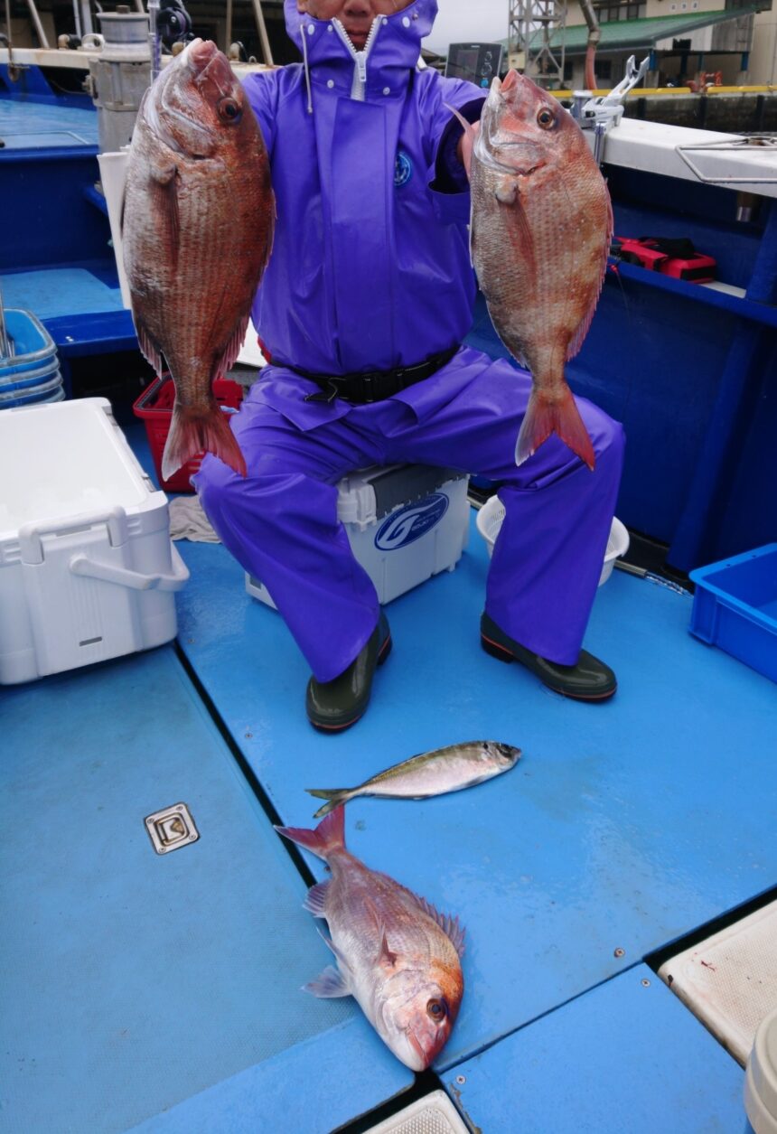 沼津沖にて真鯛が釣れてます かめや釣具