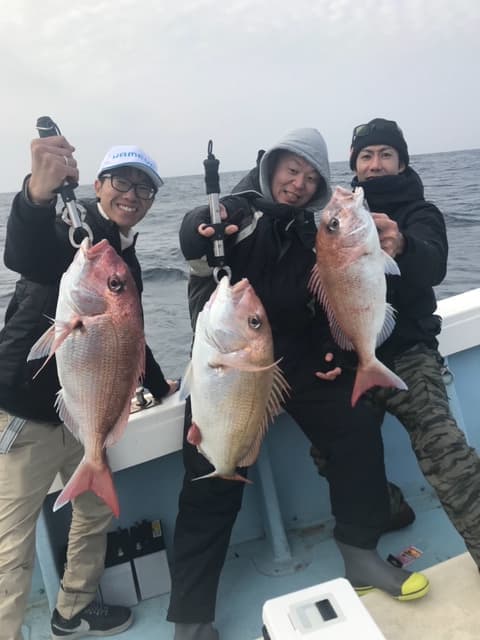 鹿児島 菜々海 ナナミツー タイラバ釣行 早春の入鯛攻略 南宮崎店 かめや釣具