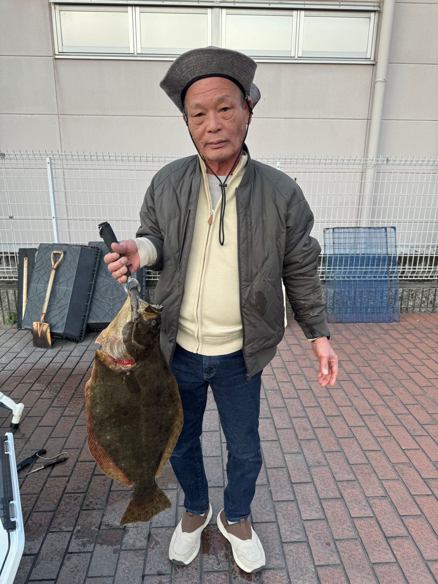 串間 埋立地サーフにて座布団ヒラメの釣果です！！フィッシング都城
