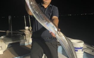 2025/08/04 錦江湾 太刀魚 （海拓丸）