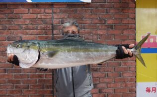 油津沖　ブリの釣果！　フィッシング都城