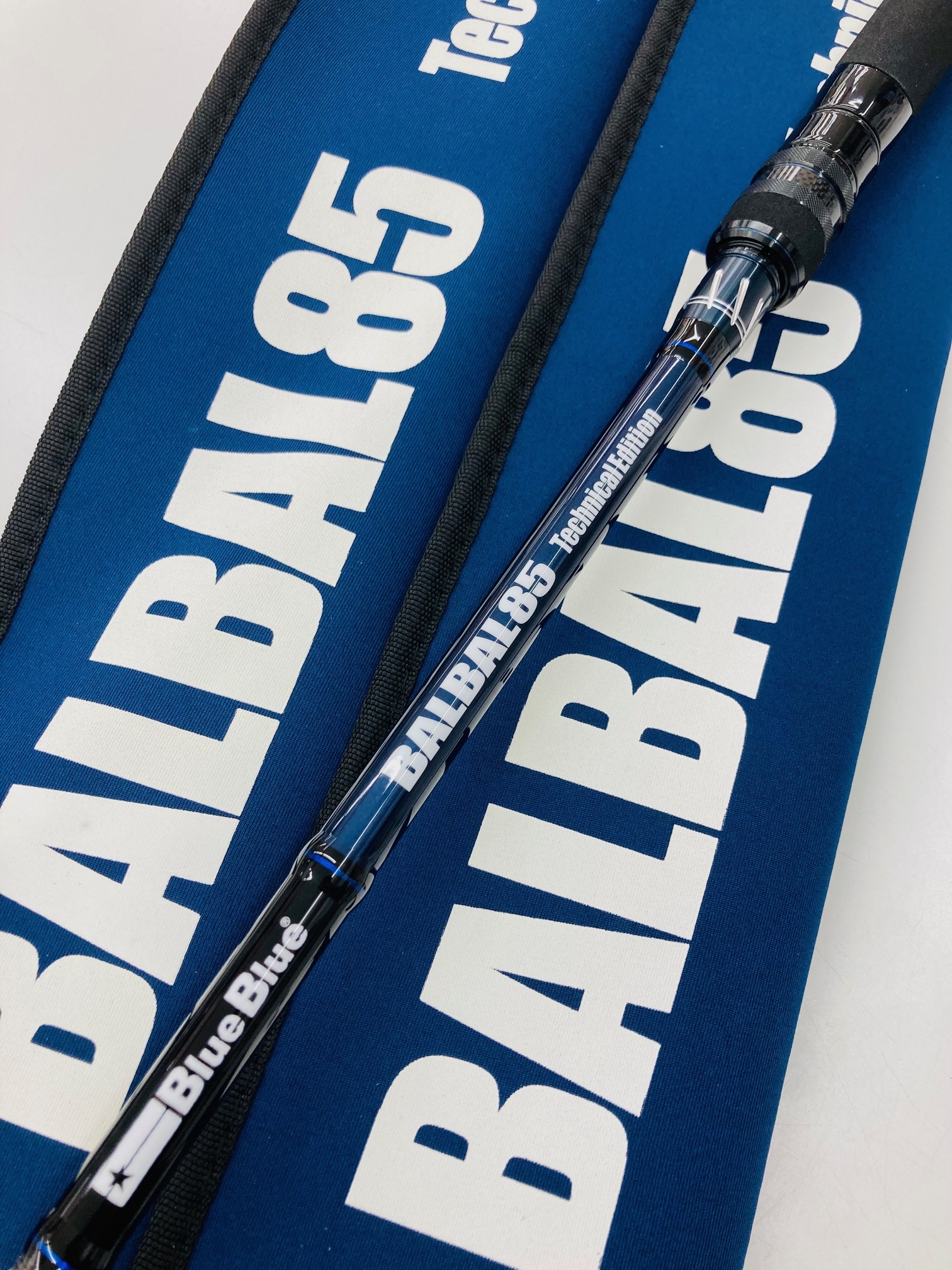 入荷情報】注目の「ブルーブルー バルバル85テクニカルエディション